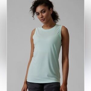 NWT Athleta Vital Tank 2.0 Essence Light Blue Sz M